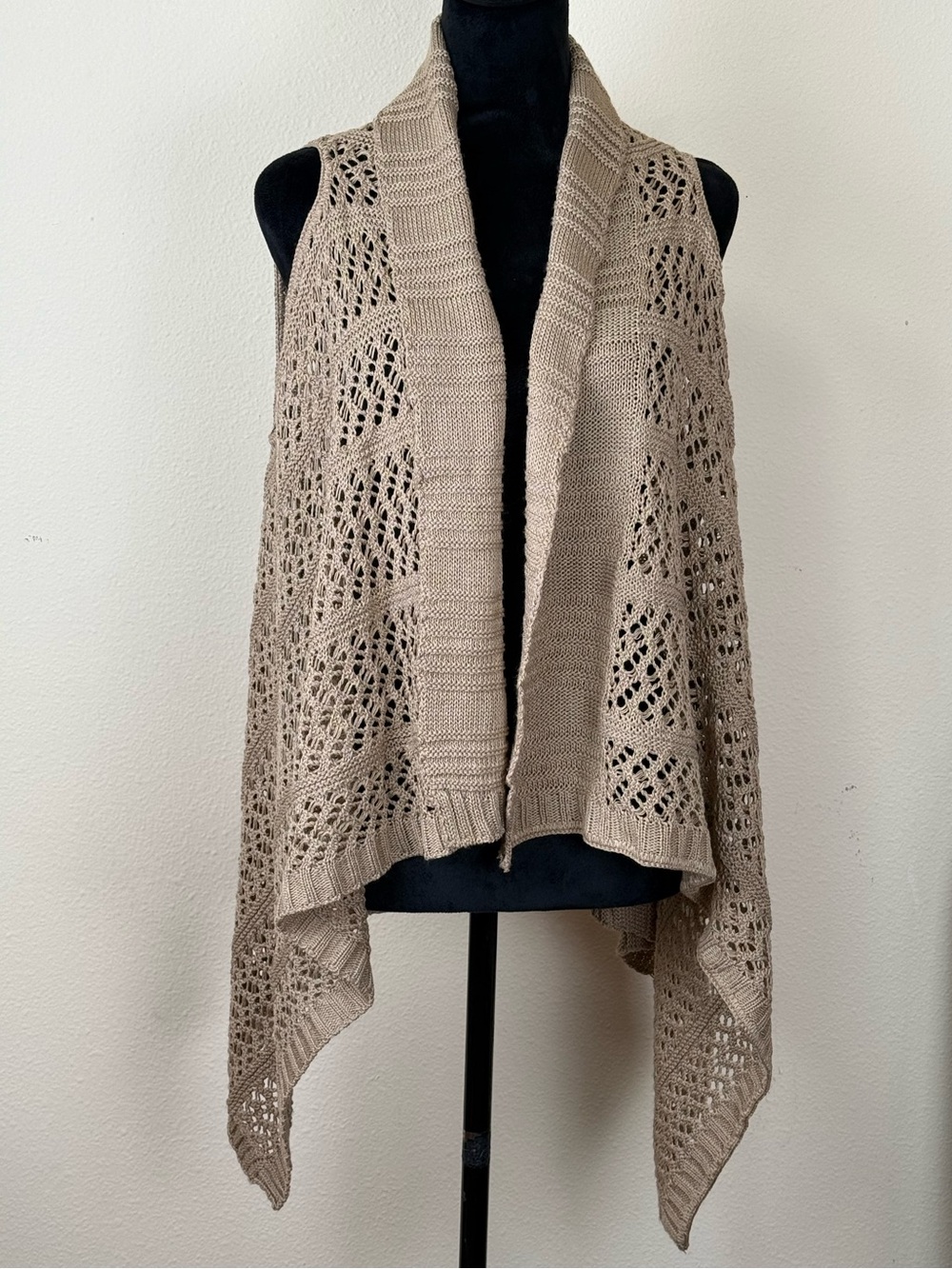 Vintage Open Knit Vest Size L Tan Crochet Waterfall Hem Neutral Art and Soul
